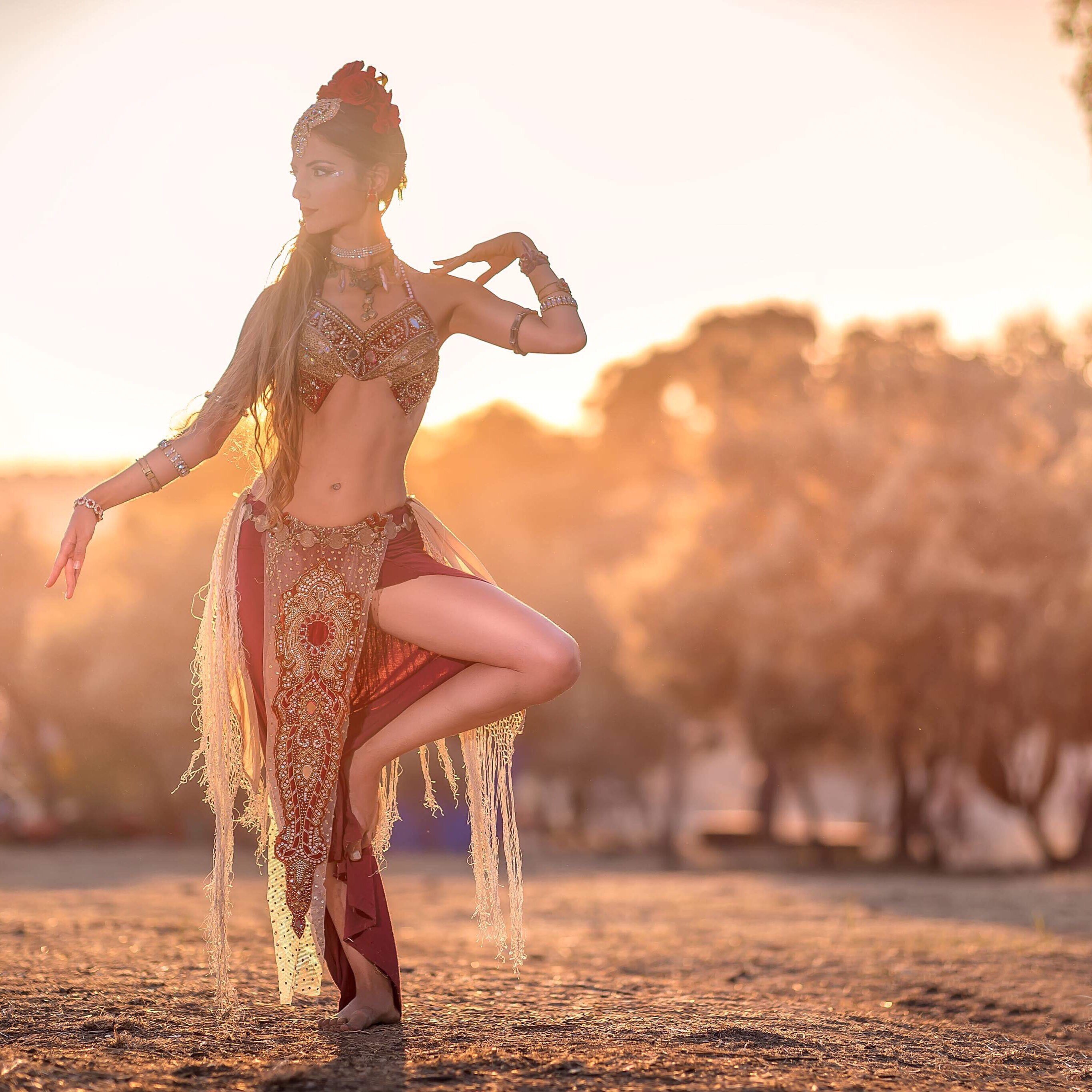 Nadya Akane Bellydance | Ꮶꮋꭿꮮꭼꭼꭻꭵ ෆ ̖́- ハリージは